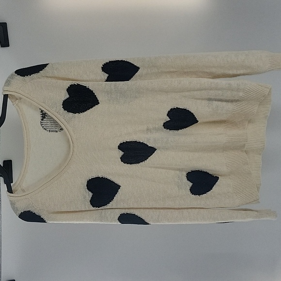 Heart Patterned Sweater - Black and Cream - Picture 7 of 16